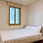 Warm 2Br Stay 1 Min From Subway