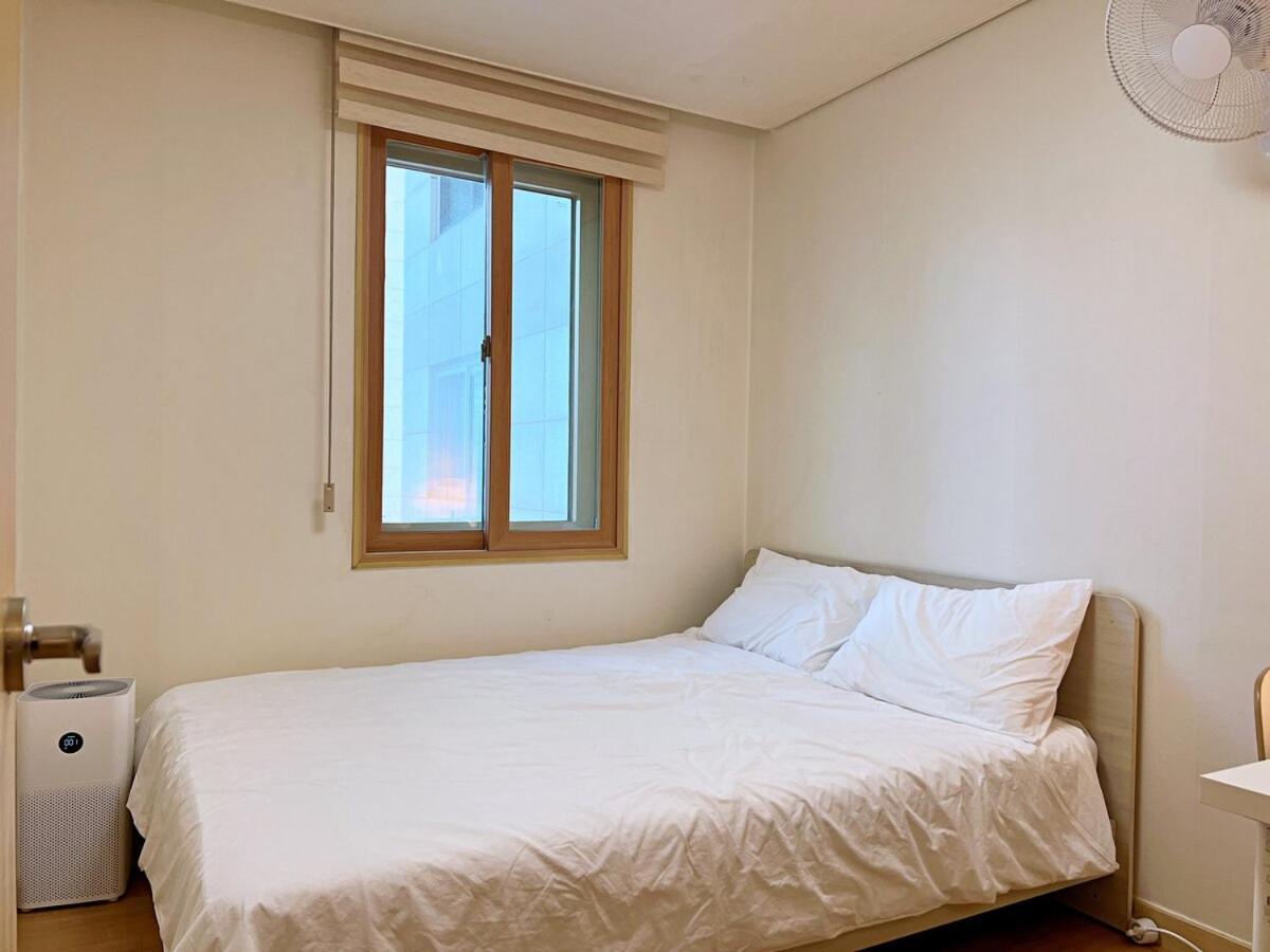 Warm 2br 1 Min From Subway Seoul